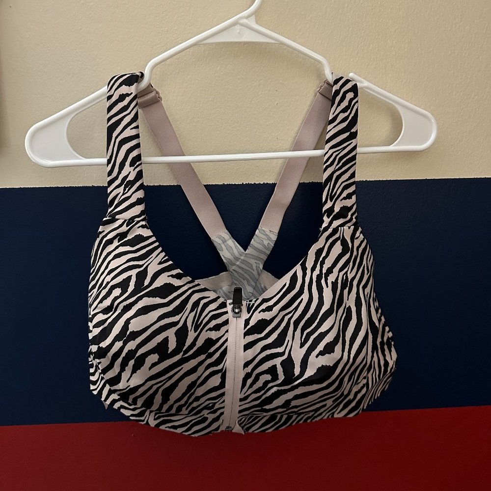 Knock-Out Front Close Sports Bra - Pink and Black - 38DDD